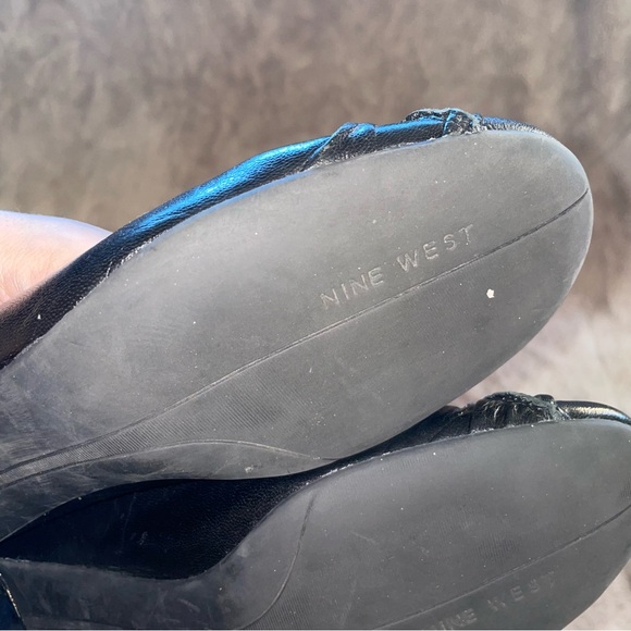 Nine West | Black Flats with Woven Texture - Picture 7 of 7